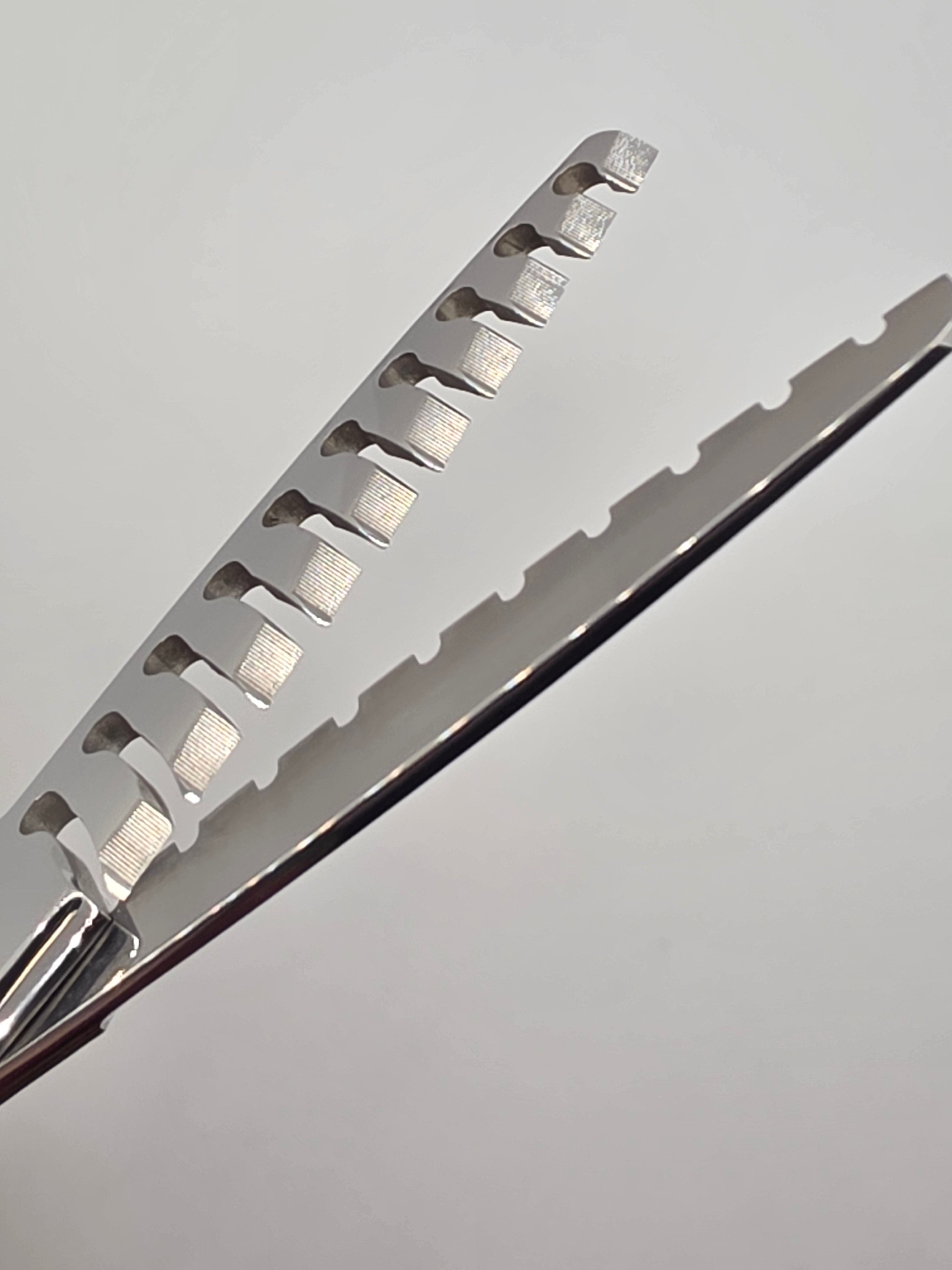 Reiki Shears - Double Toothed Axis Short Chunker