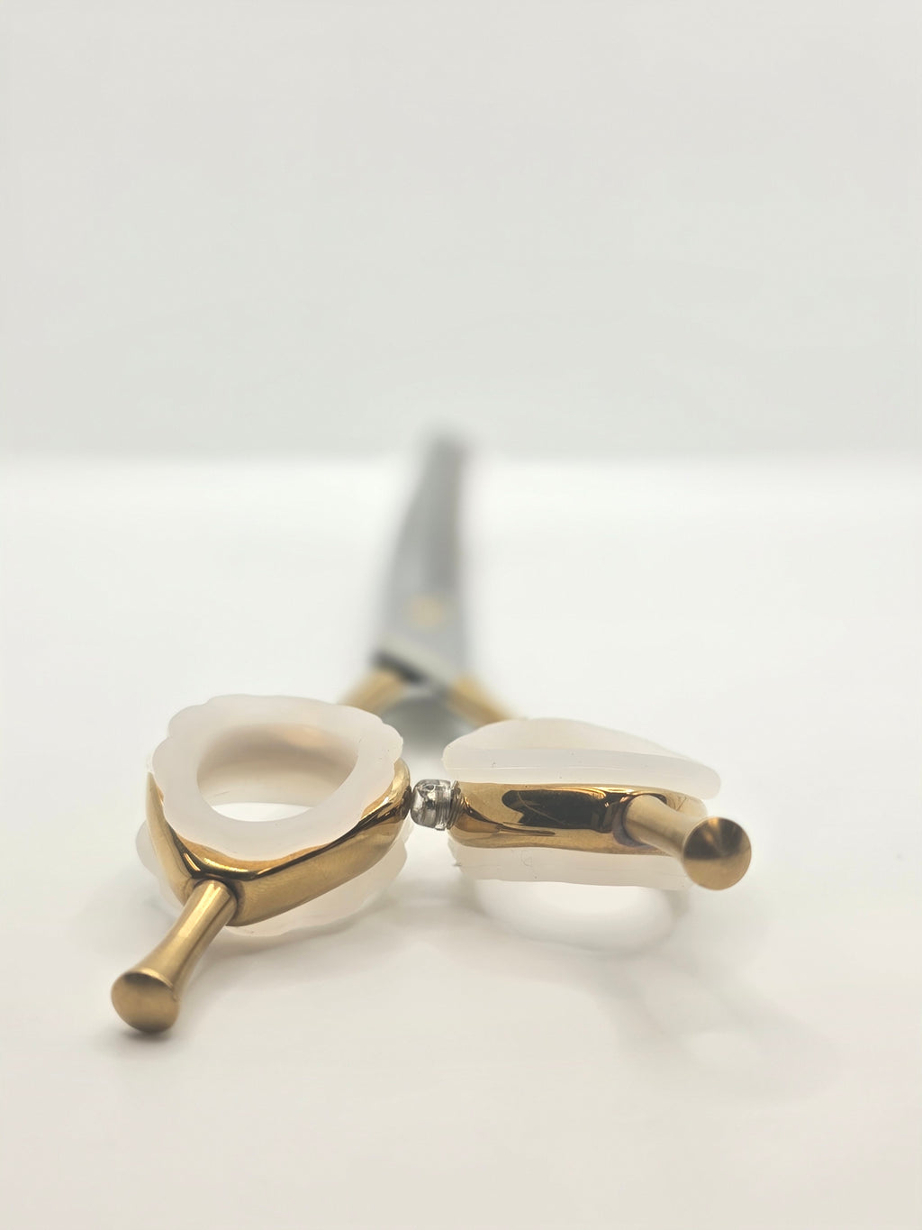 Reiki Shears Golden Touch Midas Curved Chunker