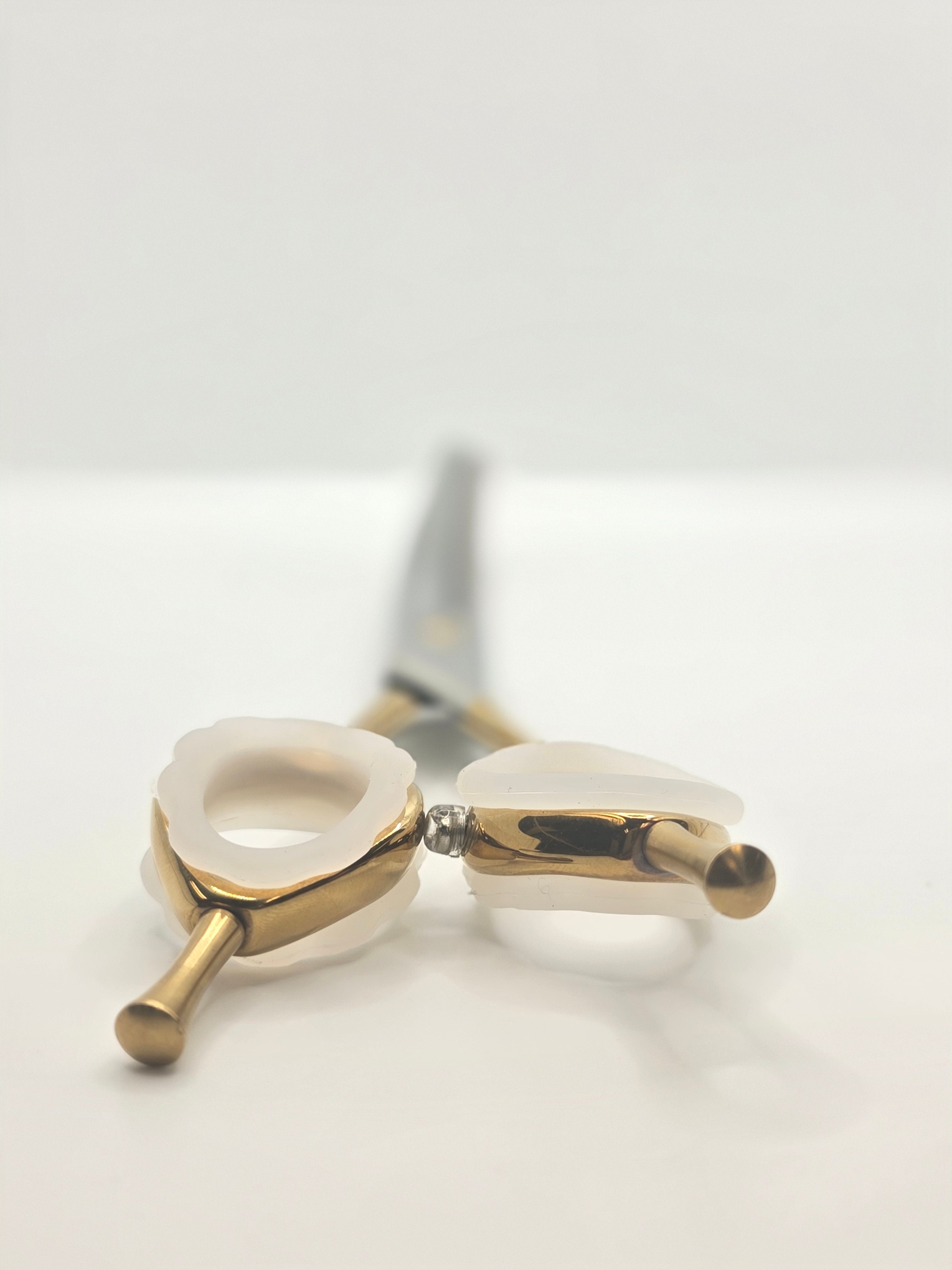 Reiki Shears Golden Touch Midas Curved Chunker