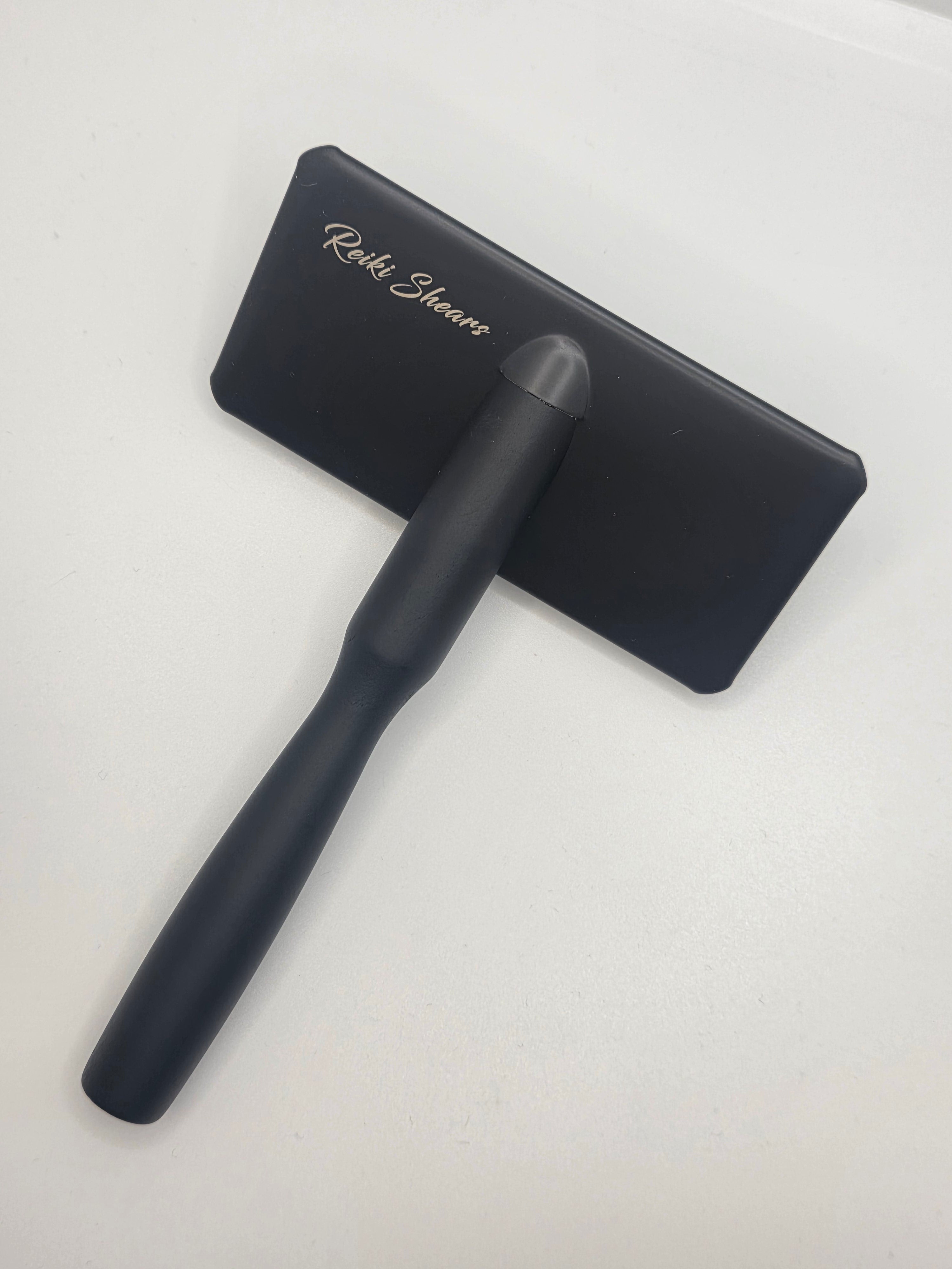 Reiki Shears - Raven Slicker Brush