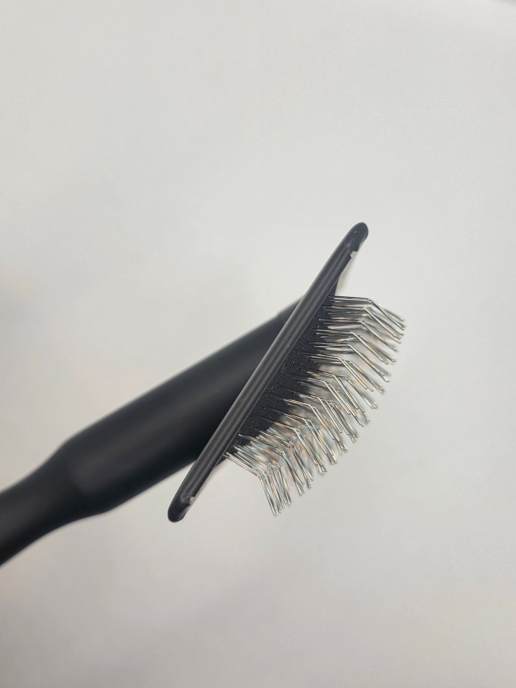 Reiki Shears - Raven Slicker Brush