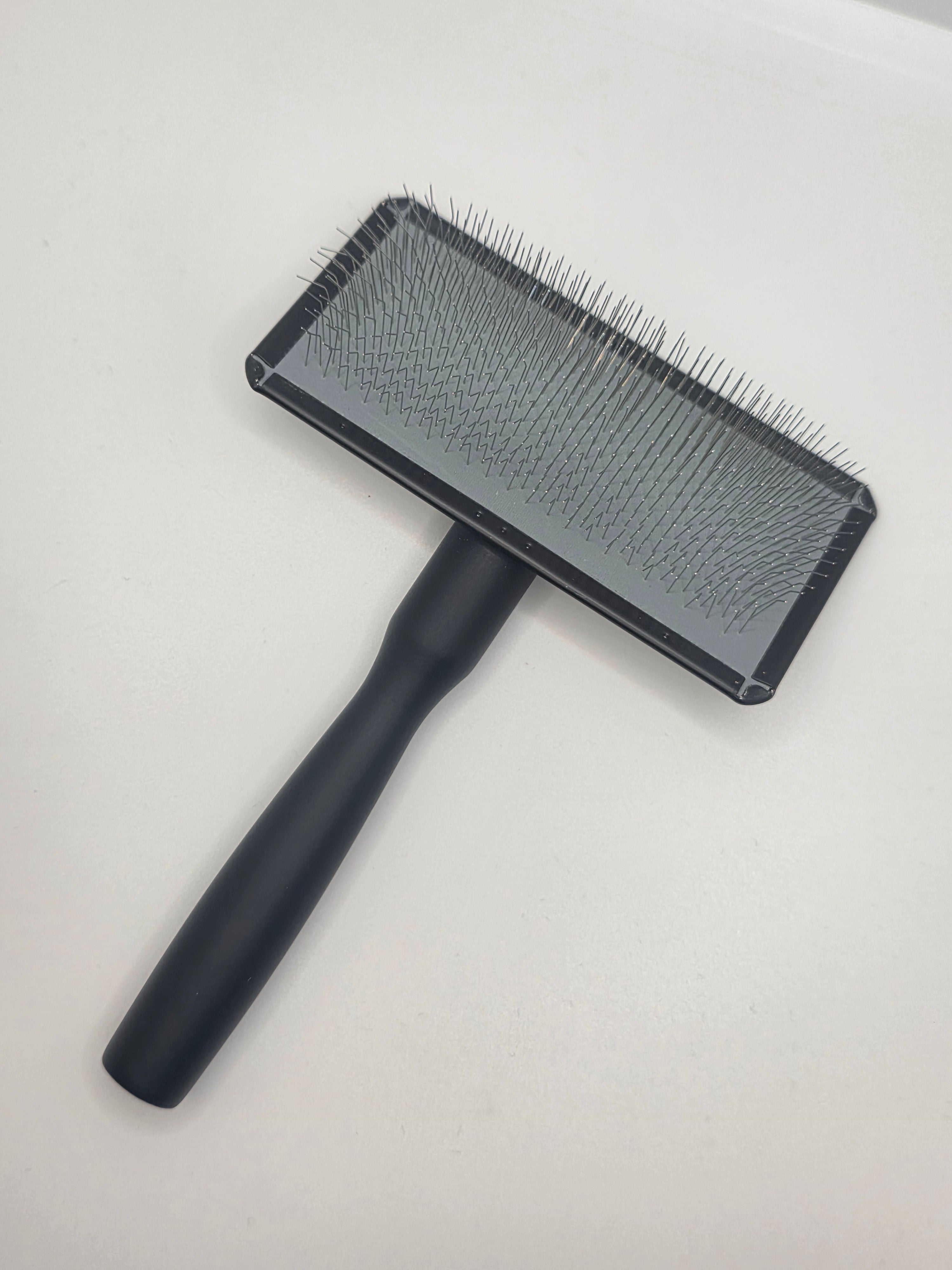Reiki Shears - Raven Slicker Brush